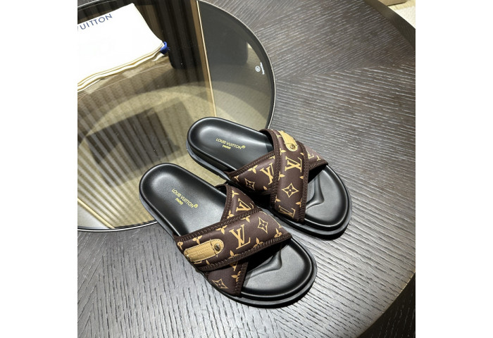 LV SANDALS