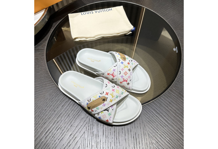 LV SANDALS