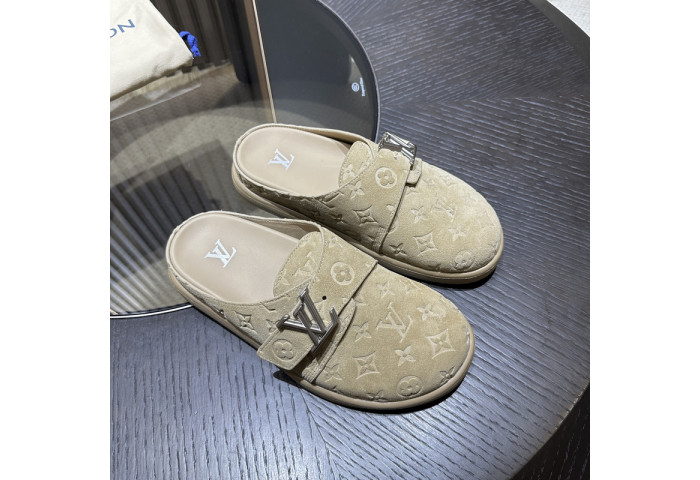 LV SANDALS