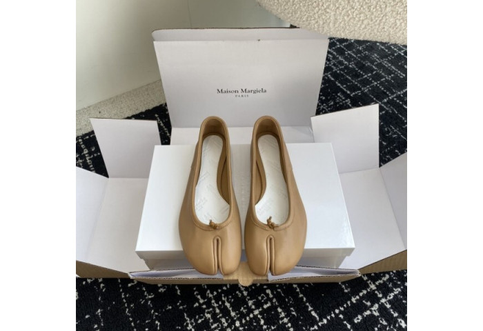 ma*s*n Ma*i*la tabi shoes