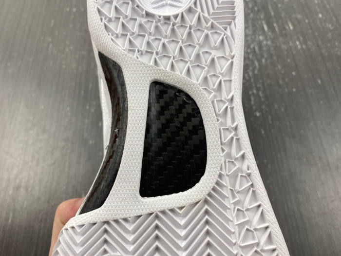 nike kobe 8 protro white golden fv6325-100