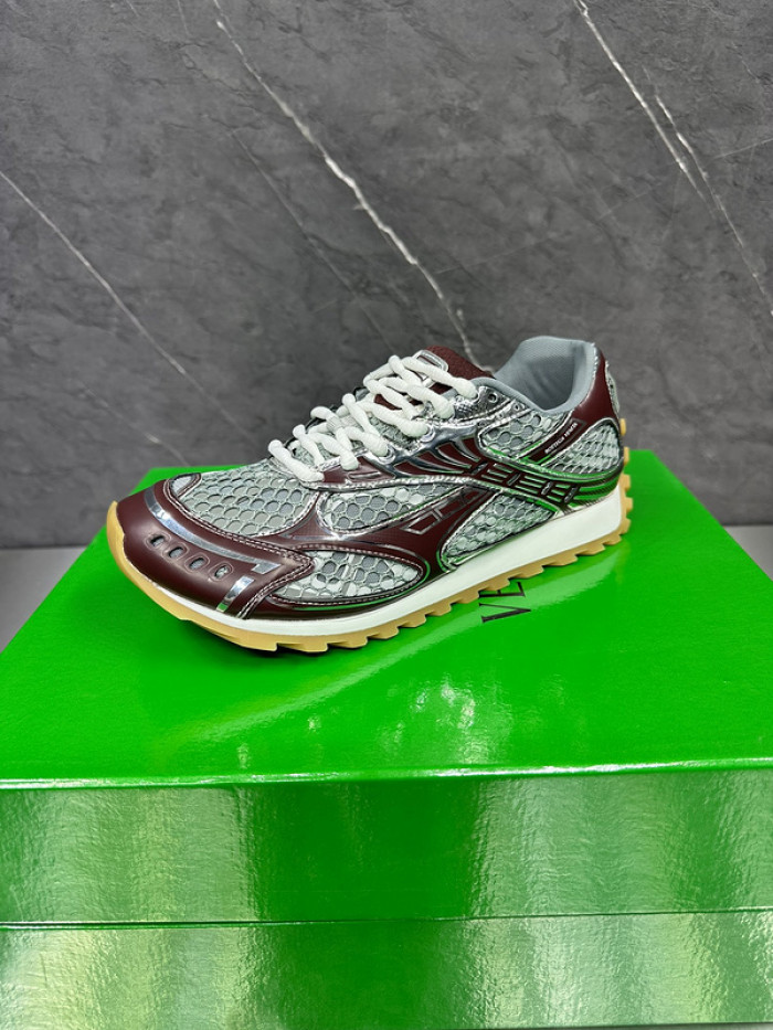 B0tte*a ve*ne*ta sneaker