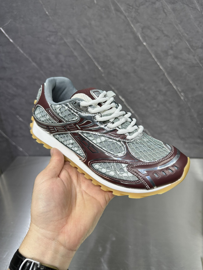 B0tte*a ve*ne*ta sneaker