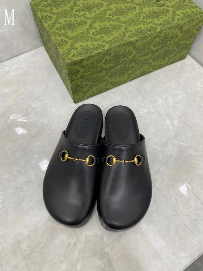 GUCC SANDALS