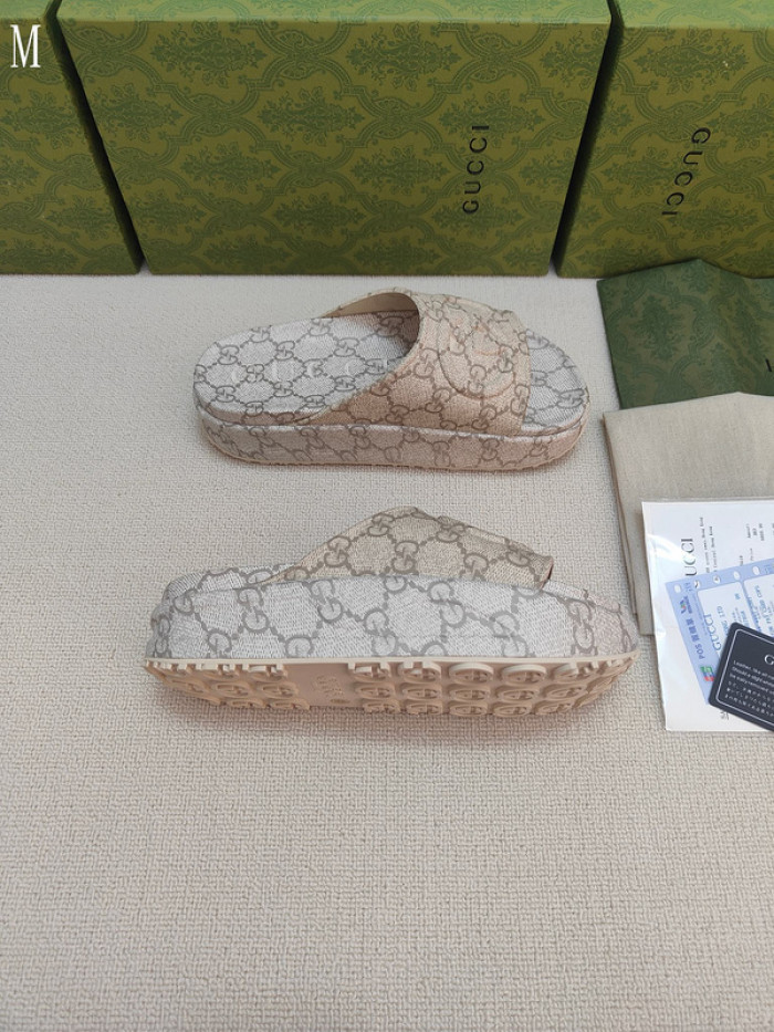 GUCC SANDALS