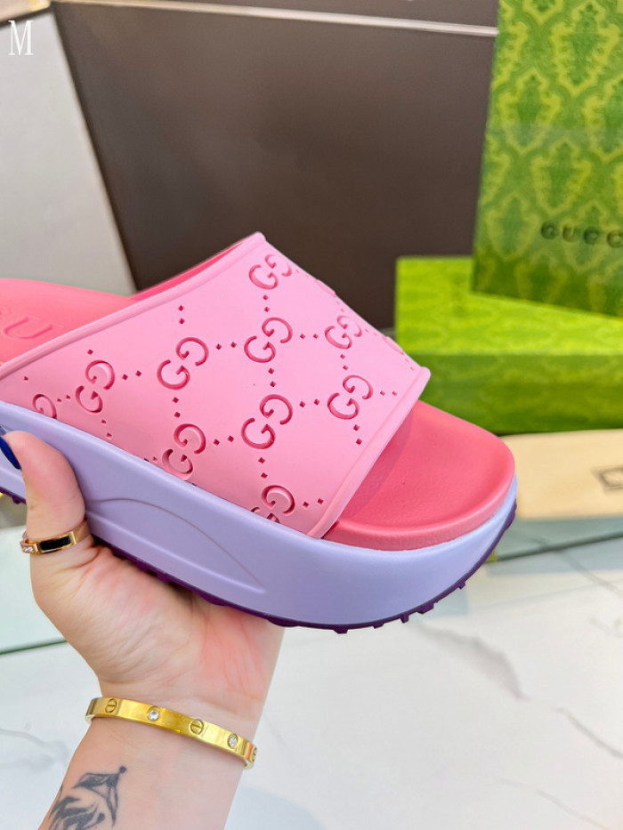 GUCC SANDALS