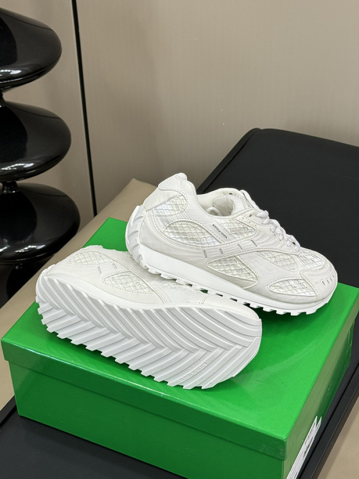 B0tte*a ve*ne*ta sneaker