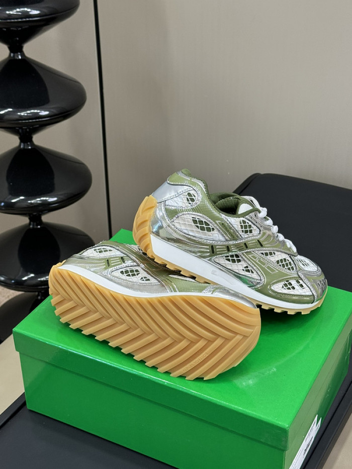 B0tte*a ve*ne*ta sneaker