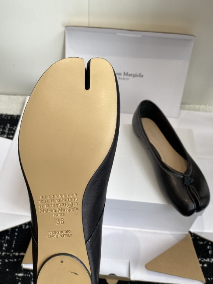 ma*s*n Ma*i*la tabi shoes