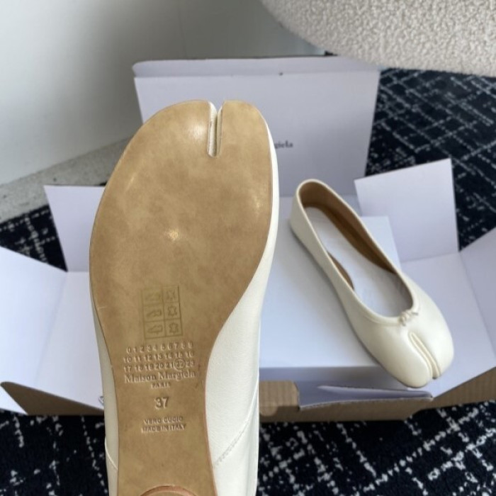 ma*s*n Ma*i*la tabi shoes