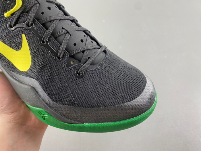NIKE ZOOM KOBE 8 HQ3138-800