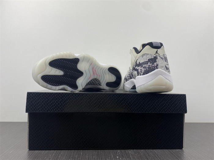jordan 11 retro low snake light bone cd6847-002