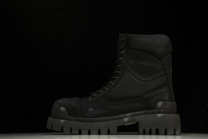 Ba*len*cia*ga boot
