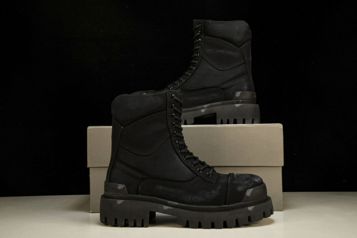 Ba*len*cia*ga boot