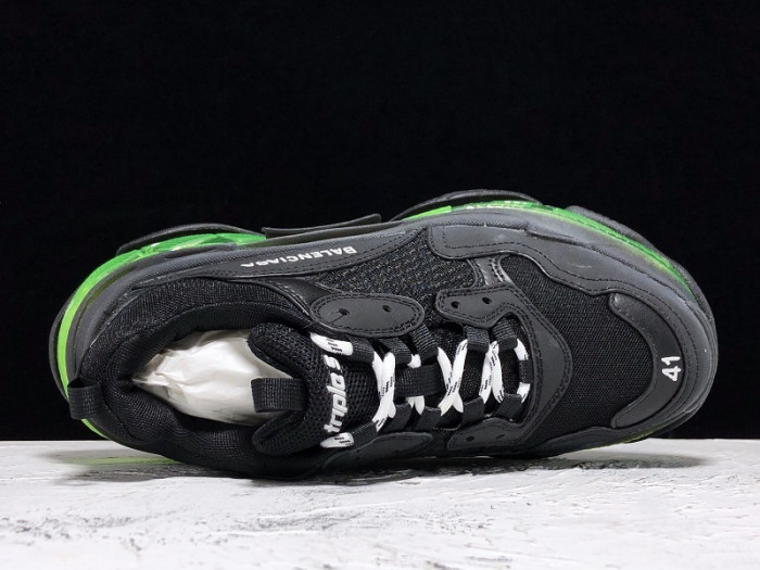 blcg sneaker triple.s.gomma noir green 541624-w0901-2140