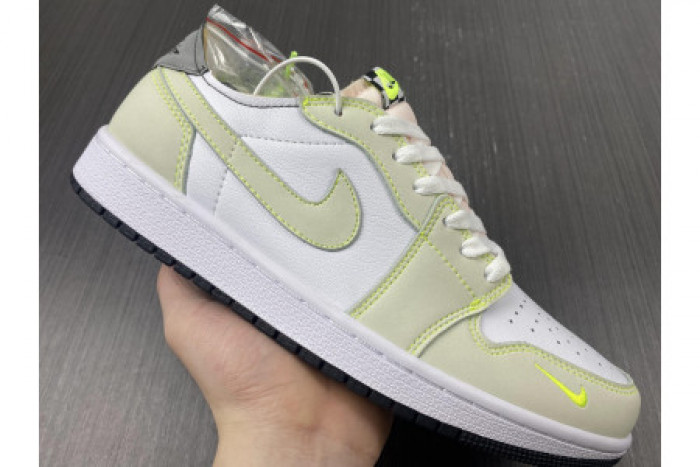 air jordan 1 low og white/ghost green-black dm7837-103