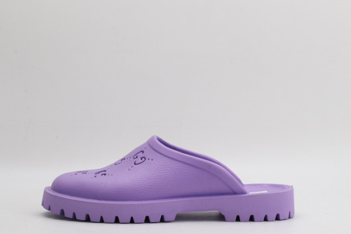 G*u*i sandals