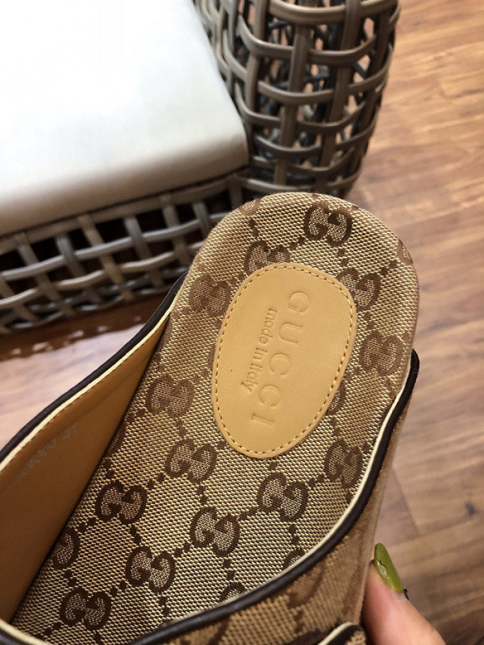 GUCC SANDALS