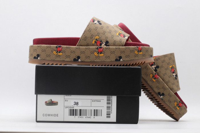 GUCC SANDALS