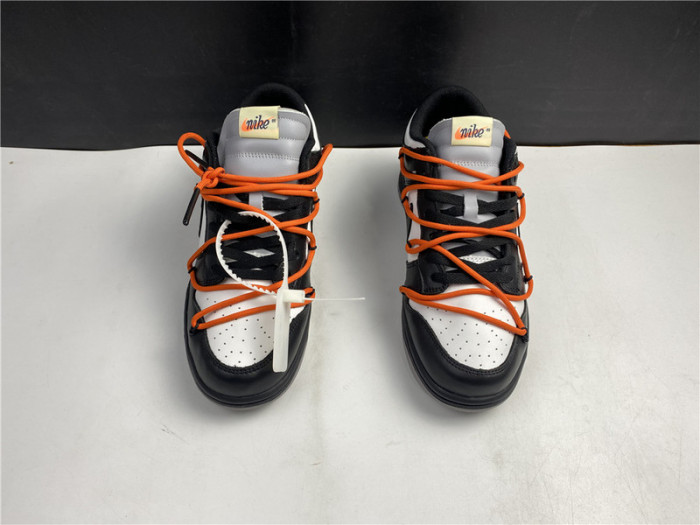 o-w x nike dunk low ct0856 -001